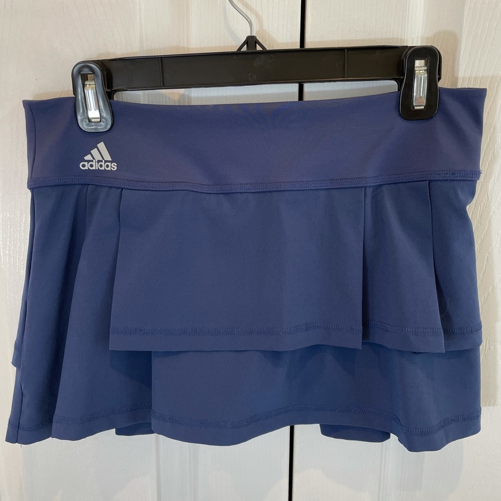 Adidas tennis skit - Size S